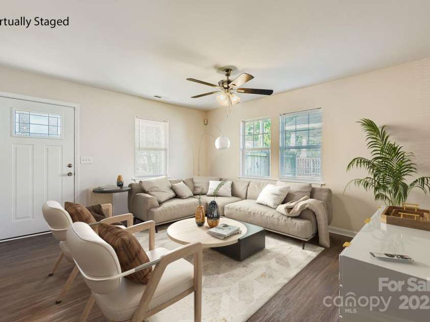 208 Lakewood Avenue, Charlotte, NC 28208.  MLS# CAR4283763, YatesRealty ID 27805. 