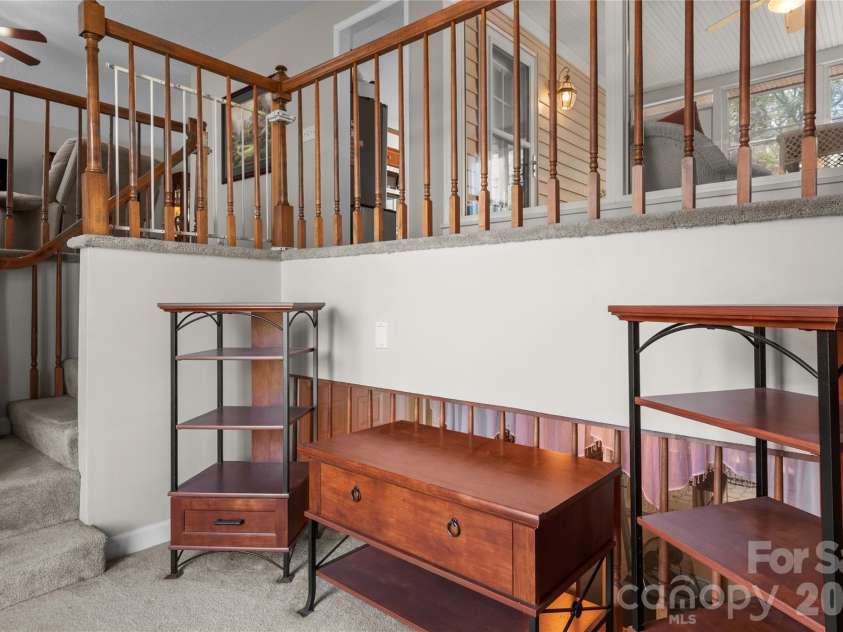 223 Vandyke Street, Kernersville, NC 27284.  MLS# CAR4366884, YatesRealty ID 27805. 