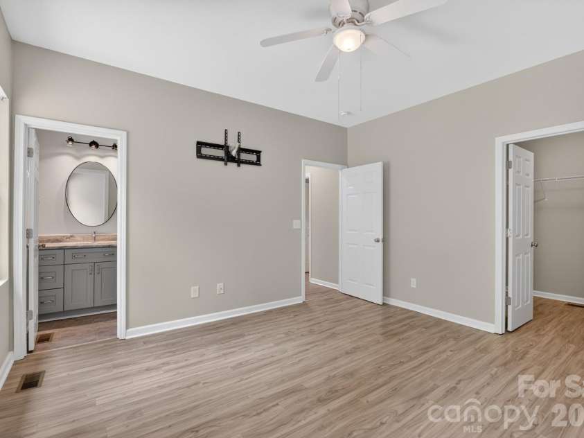 2119 South Road, Morganton, NC 28655.  MLS# CAR4385767, YatesRealty ID 27806. 