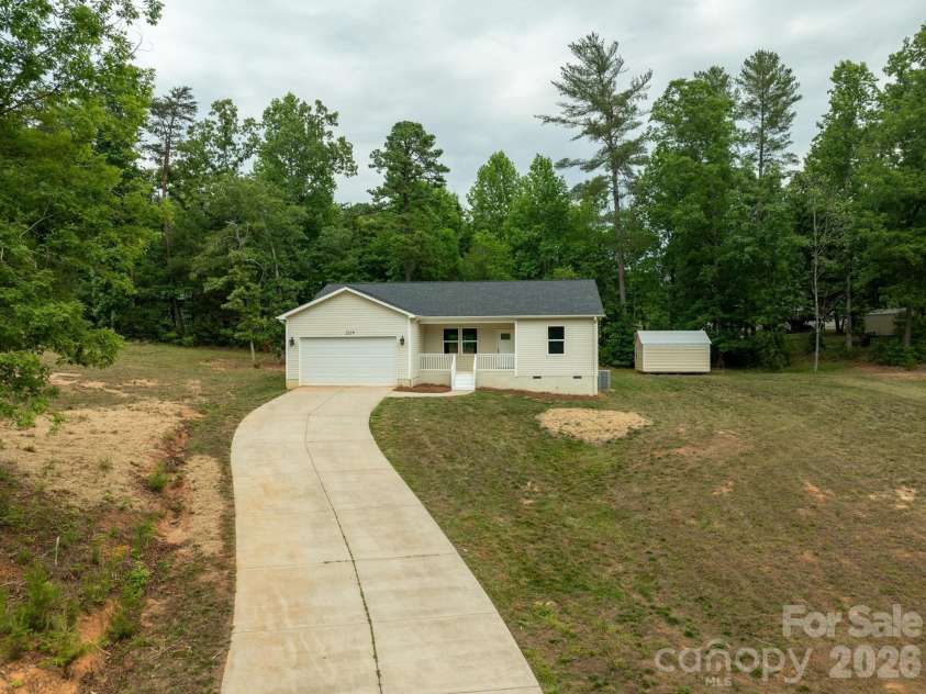 2119 South Road, Morganton, NC 28655.  MLS# CAR4385767, YatesRealty ID 27806. 