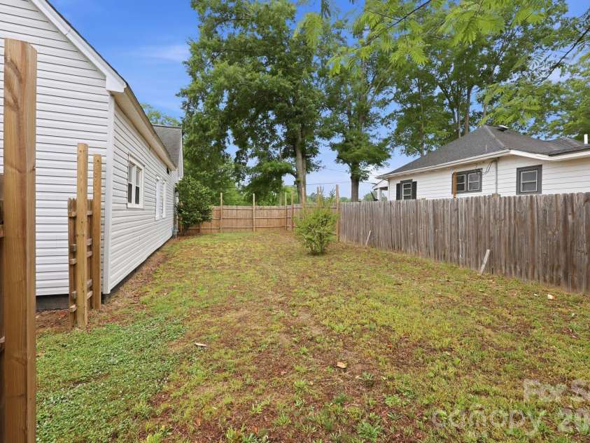 904 Mill Street, Albemarle, NC 28001.  MLS# CAR4386071, YatesRealty ID 27807. 