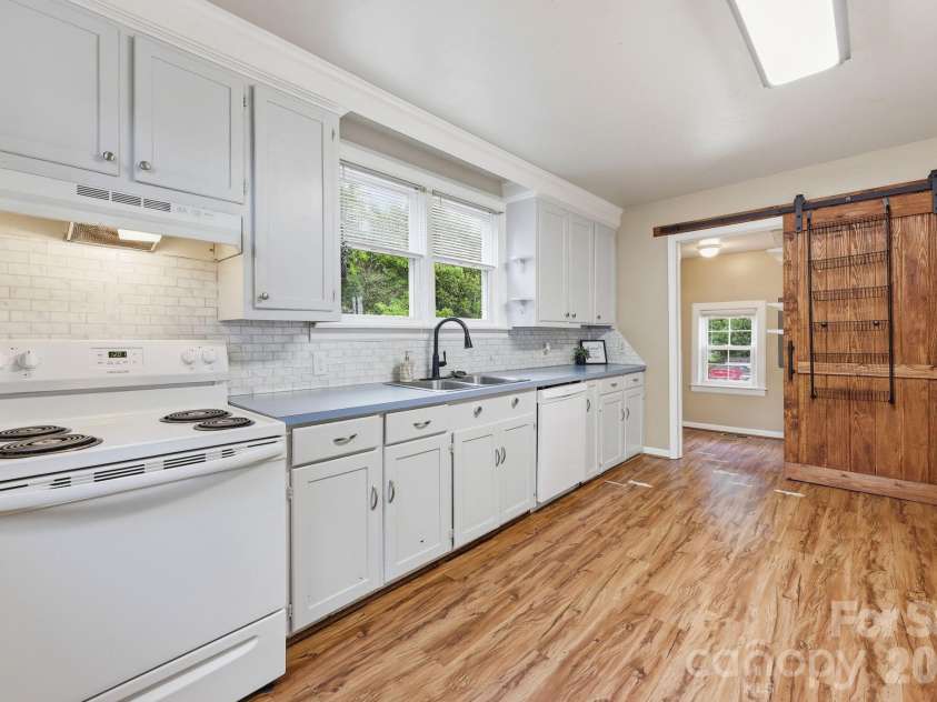 904 Mill Street, Albemarle, NC 28001.  MLS# CAR4386071, YatesRealty ID 27807. 