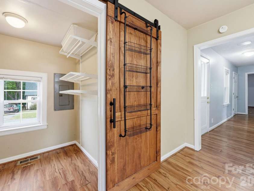 904 Mill Street, Albemarle, NC 28001.  MLS# CAR4386071, YatesRealty ID 27807. 
