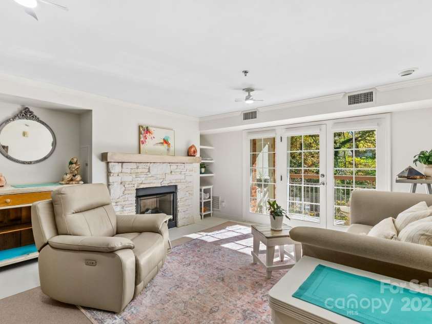 429 Bowling Park Road, Asheville, NC 28803.  MLS# CAR4314459, YatesRealty ID 2781. 