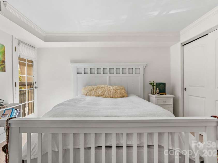 429 Bowling Park Road, Asheville, NC 28803.  MLS# CAR4314459, YatesRealty ID 2781. 