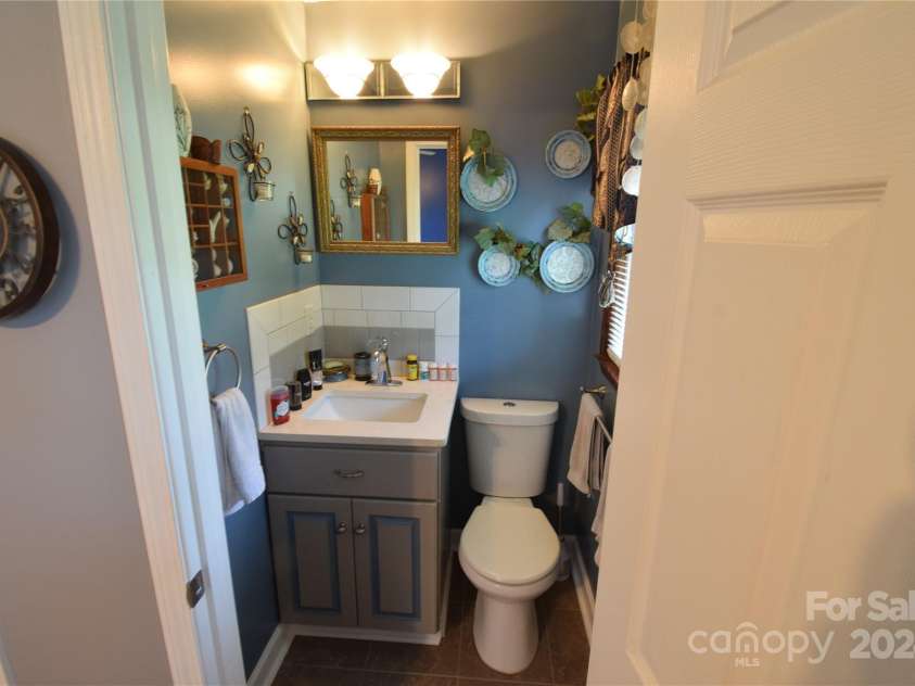 902 Carmel Drive, Gastonia, NC 28056.  MLS# CAR4171625, YatesRealty ID 2781. 