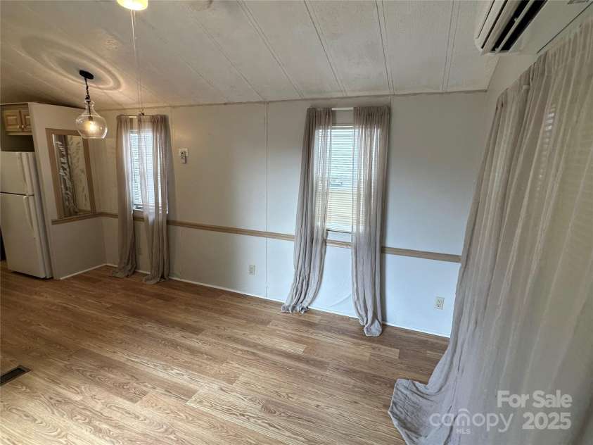 109 Hummingbird Circle, New London, NC 28127.  MLS# CAR4282054, YatesRealty ID 27810. 