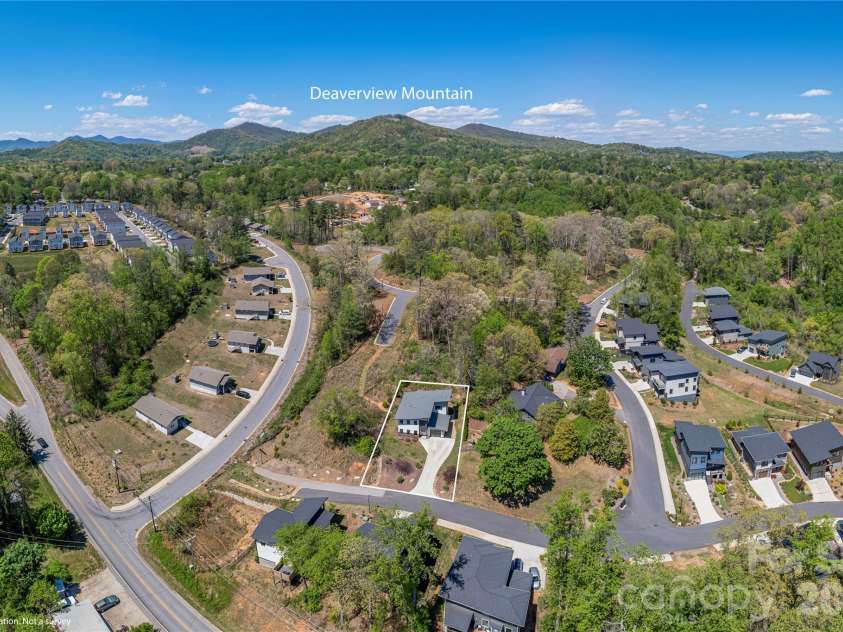 206 Torch Light Way, Asheville, NC 28806.  MLS# CAR4373373, YatesRealty ID 27810. 