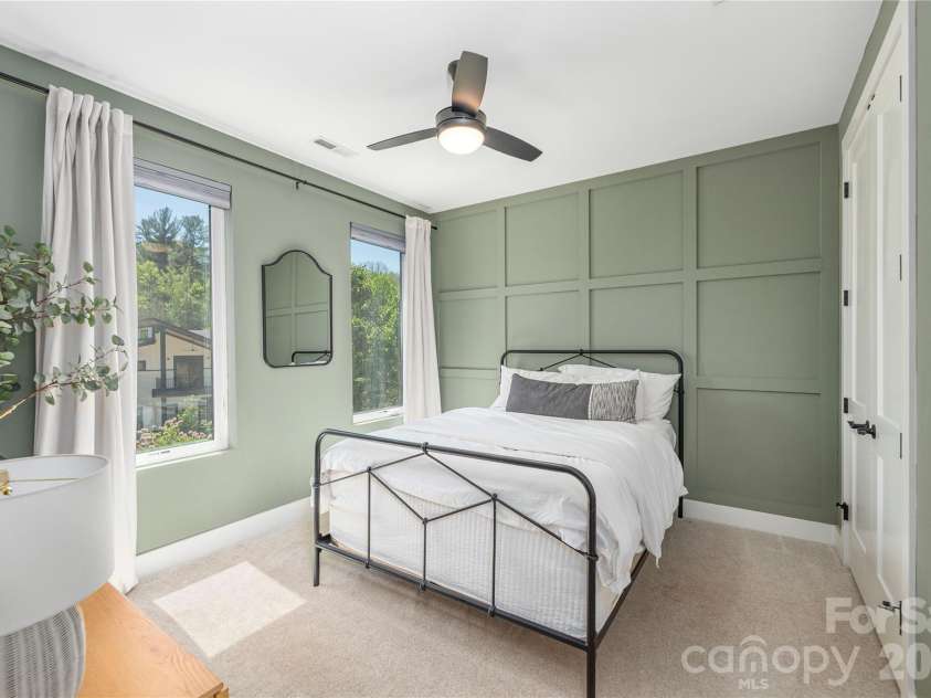 206 Torch Light Way, Asheville, NC 28806.  MLS# CAR4373373, YatesRealty ID 27810. Main Floor Bedroom