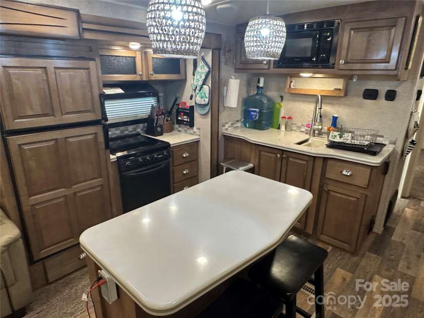 117 Pier Avenue, New London, NC 28127.  MLS# CAR4282074, YatesRealty ID 27811. 