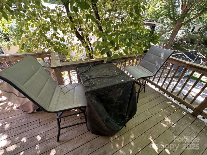 117 Pier Avenue, New London, NC 28127.  MLS# CAR4282074, YatesRealty ID 27811. 