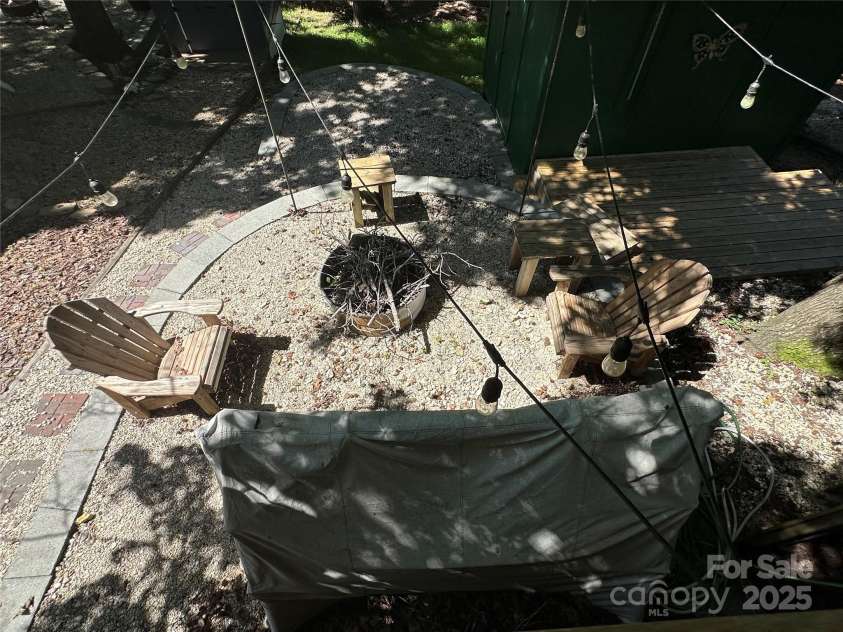 117 Pier Avenue, New London, NC 28127.  MLS# CAR4282074, YatesRealty ID 27811. 