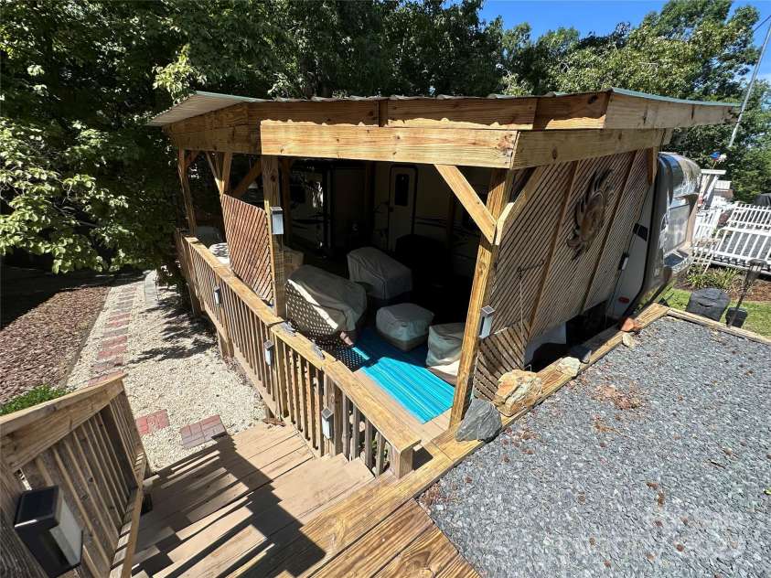 117 Pier Avenue, New London, NC 28127.  MLS# CAR4282074, YatesRealty ID 27811. 