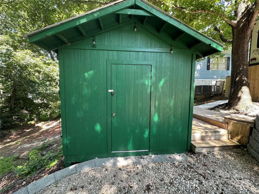 117 Pier Avenue, New London, NC 28127.  MLS# CAR4282074, YatesRealty ID 27811. 