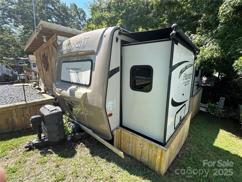 117 Pier Avenue, New London, NC 28127.  MLS# CAR4282074, YatesRealty ID 27811. 