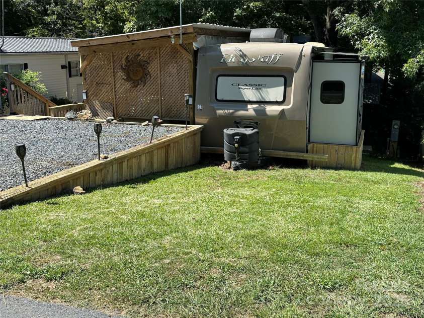 117 Pier Avenue, New London, NC 28127.  MLS# CAR4282074, YatesRealty ID 27811. 