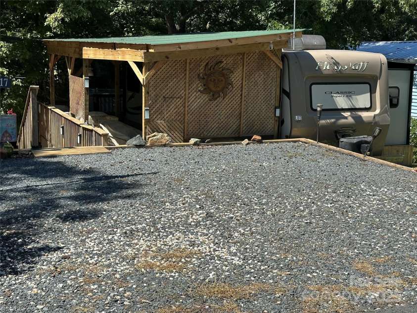 117 Pier Avenue, New London, NC 28127.  MLS# CAR4282074, YatesRealty ID 27811. 