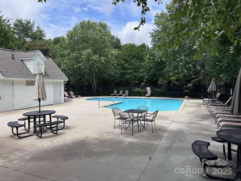 147 Limerick Road, Mooresville, NC 28115.  MLS# CAR4278927, YatesRealty ID 27814. COMMUNITY POOL