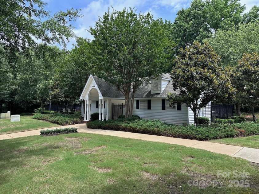 147 Limerick Road, Mooresville, NC 28115.  MLS# CAR4278927, YatesRealty ID 27814. COMMUNITY POOL HOUSE