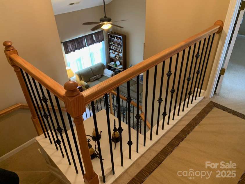 147 Limerick Road, Mooresville, NC 28115.  MLS# CAR4278927, YatesRealty ID 27814. OPEN STAIRCASE