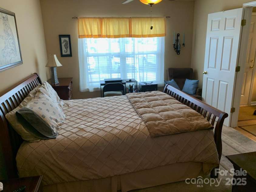 147 Limerick Road, Mooresville, NC 28115.  MLS# CAR4278927, YatesRealty ID 27814. PRIMARY WITH LOT OF NATURAL LIGHT