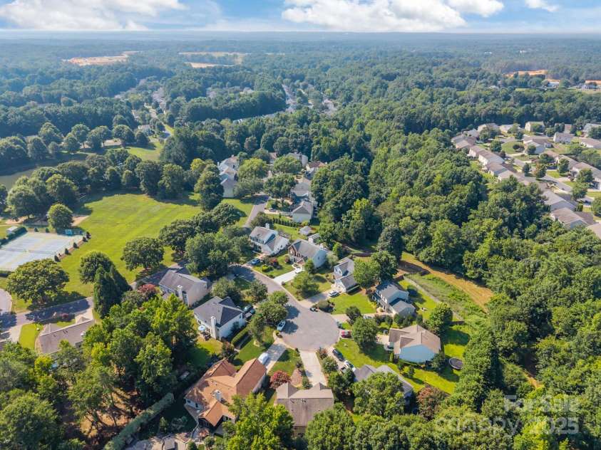 1012 Bancroft Court, Fort Mill, SC 29707.  MLS# CAR4265965, YatesRealty ID 27815. 