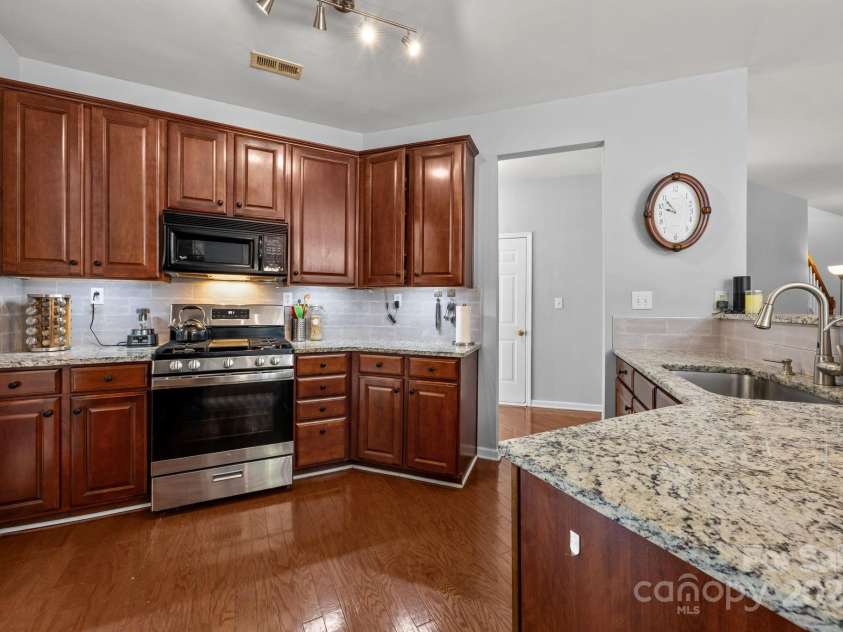 1012 Bancroft Court, Fort Mill, SC 29707.  MLS# CAR4265965, YatesRealty ID 27815. 