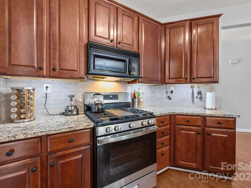 1012 Bancroft Court, Fort Mill, SC 29707.  MLS# CAR4265965, YatesRealty ID 27815. 