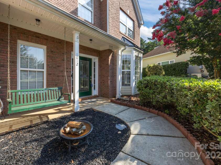 1012 Bancroft Court, Fort Mill, SC 29707.  MLS# CAR4265965, YatesRealty ID 27815. 