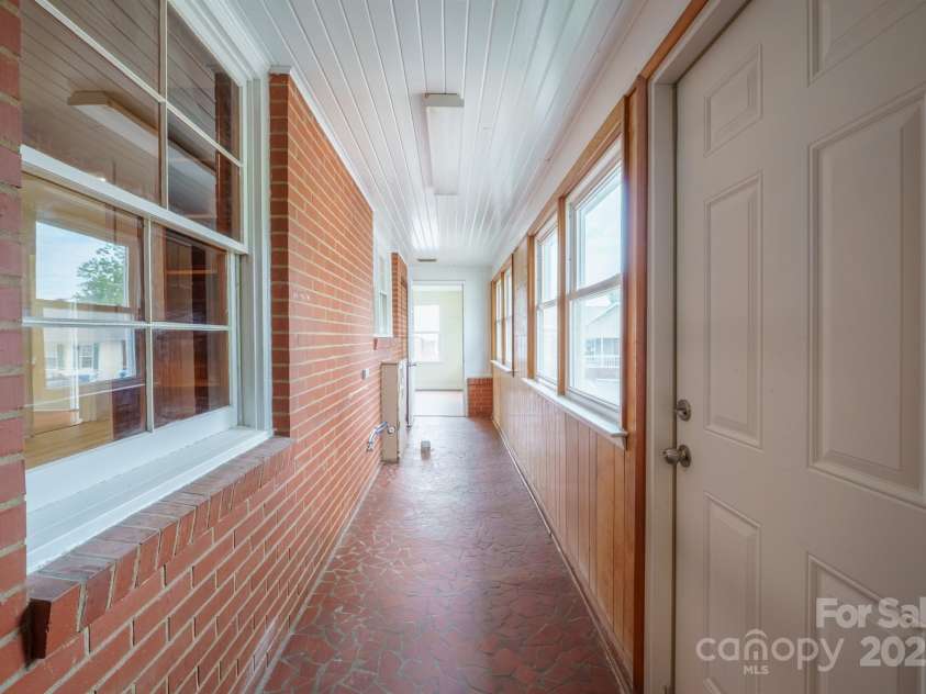 91 Hwy 16 Highway, Taylorsville, NC 28681.  MLS# CAR4180666, YatesRealty ID 27816. 