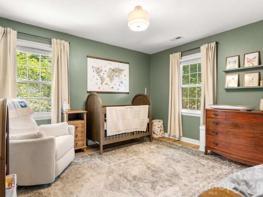 7814 Bradenton Drive, Charlotte, NC 28210.  MLS# CAR4384709, YatesRealty ID 27817. 