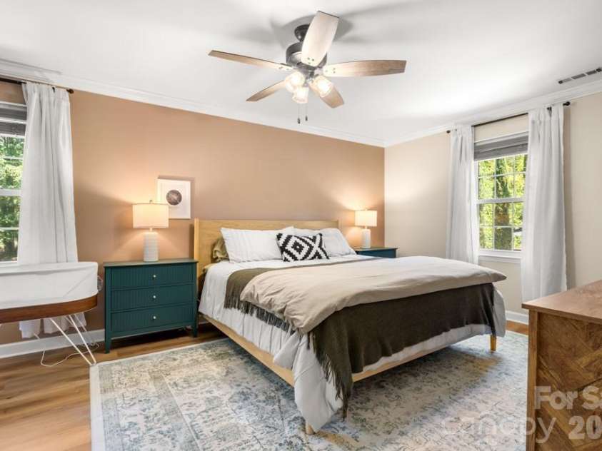 7814 Bradenton Drive, Charlotte, NC 28210.  MLS# CAR4384709, YatesRealty ID 27817. 