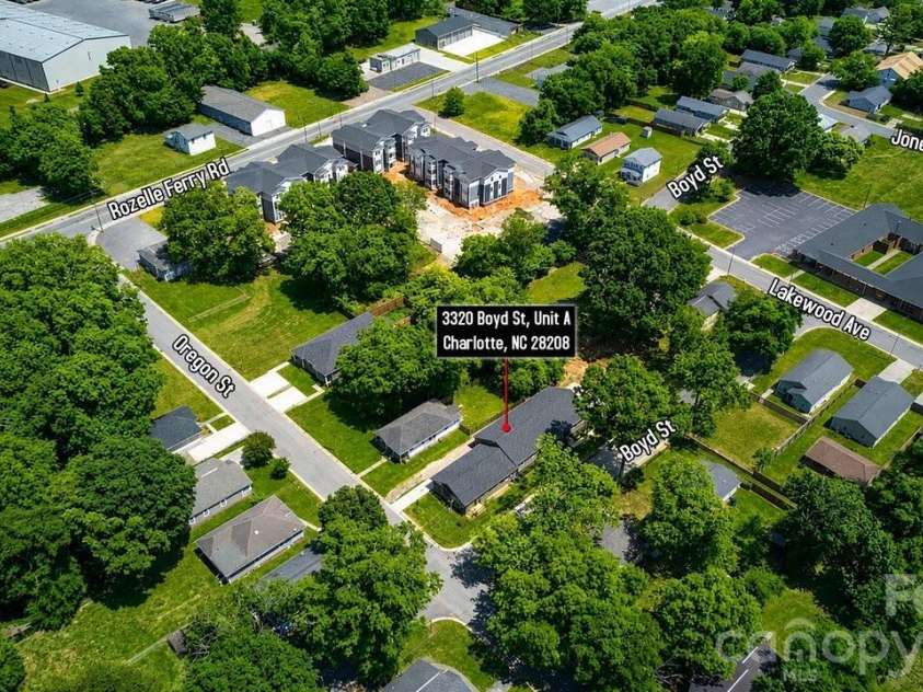 3320 Boyd Street, Charlotte, NC 28208.  MLS# CAR4420318, YatesRealty ID 27818. 3320 Boyd St, Unit: A - Drone View