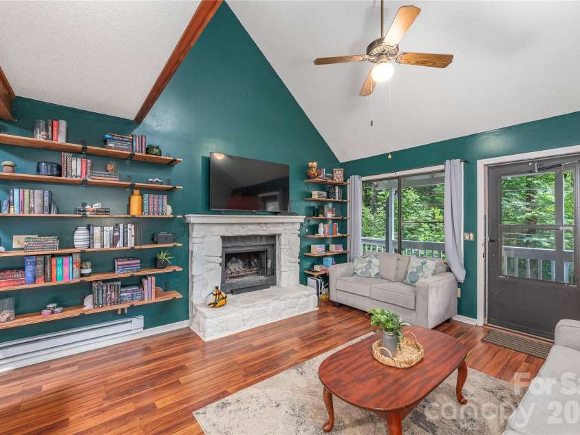 100 Bristol Lane, Maggie Valley, NC 28751.  MLS# CAR4388389, YatesRealty ID 27819. 