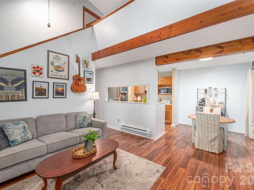 100 Bristol Lane, Maggie Valley, NC 28751.  MLS# CAR4388389, YatesRealty ID 27819. 