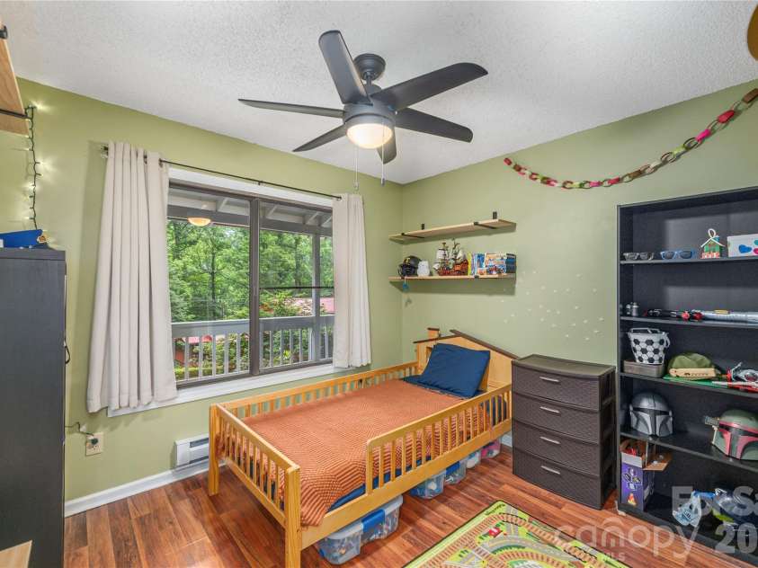100 Bristol Lane, Maggie Valley, NC 28751.  MLS# CAR4388389, YatesRealty ID 27819. 