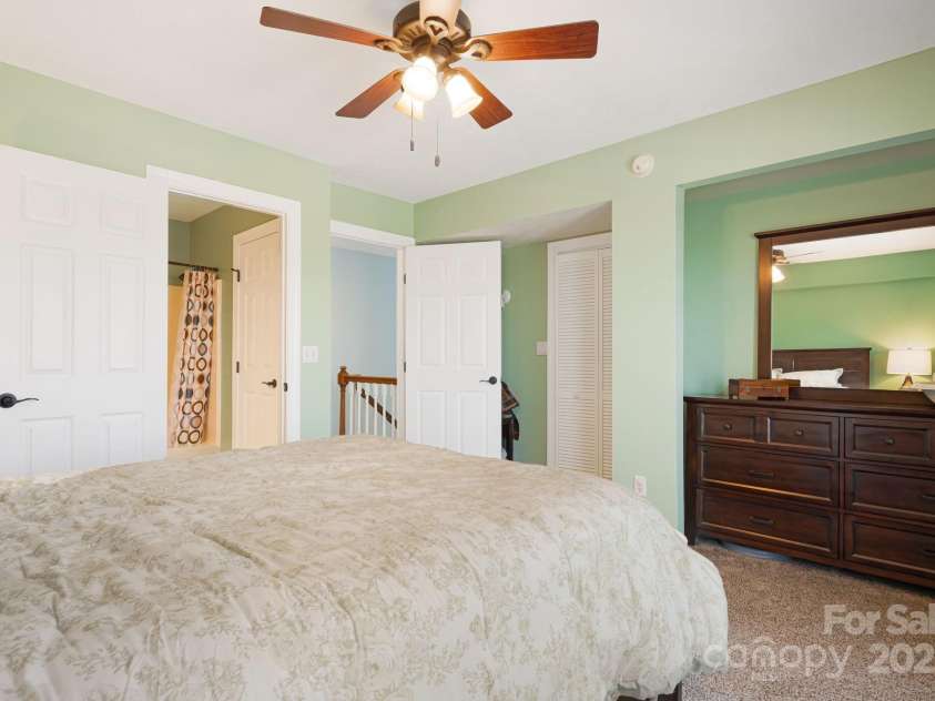 609 Carriage Commons Drive, Hendersonville, NC 28791.  MLS# CAR4271397, YatesRealty ID 27819. 