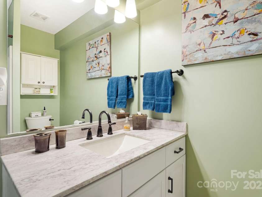 609 Carriage Commons Drive, Hendersonville, NC 28791.  MLS# CAR4271397, YatesRealty ID 27819. 