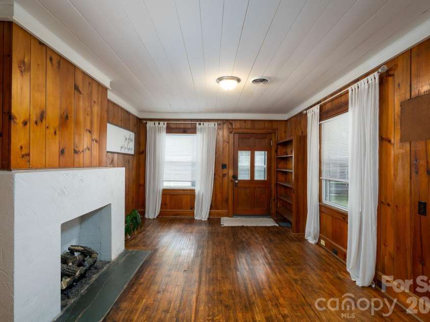 745 Carolyn Drive, Concord, NC 28025.  MLS# CAR4304262, YatesRealty ID 2782. 