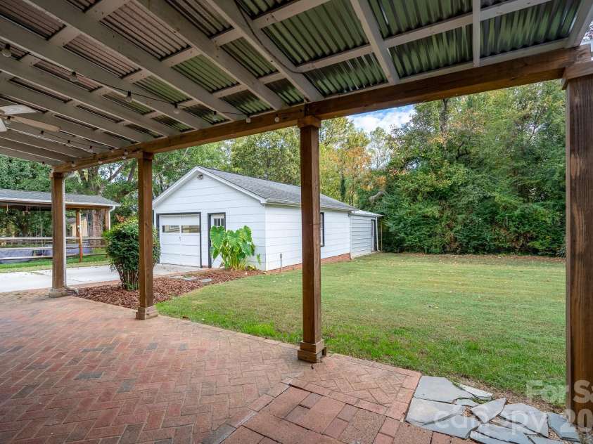 745 Carolyn Drive, Concord, NC 28025.  MLS# CAR4304262, YatesRealty ID 2782. 