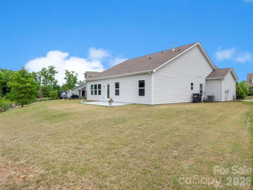 4327 Bent Green Lane, Monroe, NC 28112.  MLS# CAR4351483, YatesRealty ID 27820. 