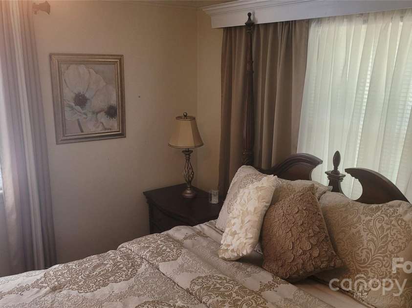 1632 Kimberly Drive, Gastonia, NC 28052.  MLS# CAR4274703, YatesRealty ID 27821. 