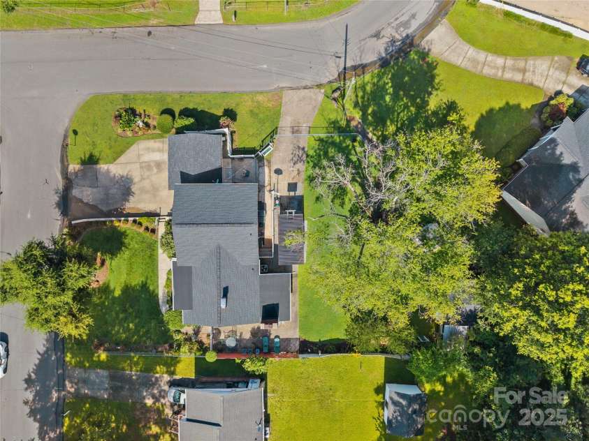 1632 Kimberly Drive, Gastonia, NC 28052.  MLS# CAR4274703, YatesRealty ID 27821. 