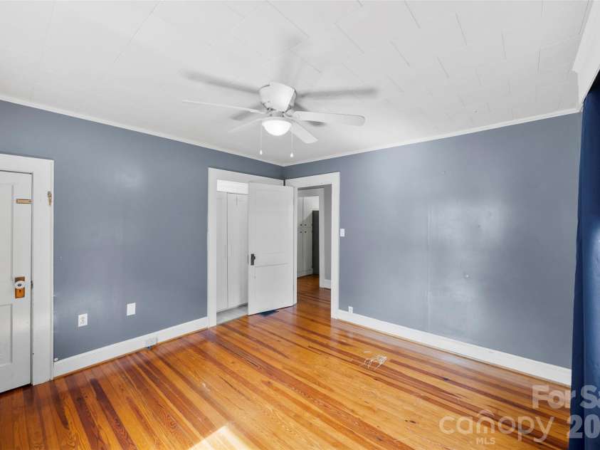 44 Dulin Drive, Concord, NC 28027.  MLS# CAR4376596, YatesRealty ID 27821. 
