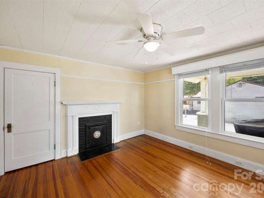 44 Dulin Drive, Concord, NC 28027.  MLS# CAR4376596, YatesRealty ID 27821. First Bedroom