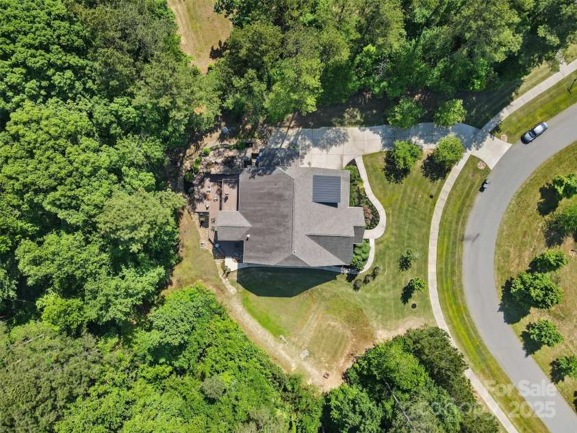 15210 Pavilion Valley Circle, Huntersville, NC 28078.  MLS# CAR4245439, YatesRealty ID 27822. 