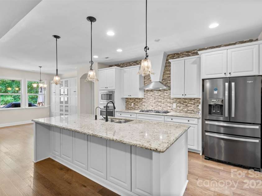 15210 Pavilion Valley Circle, Huntersville, NC 28078.  MLS# CAR4245439, YatesRealty ID 27822. 