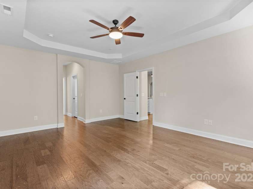 15210 Pavilion Valley Circle, Huntersville, NC 28078.  MLS# CAR4245439, YatesRealty ID 27822. 