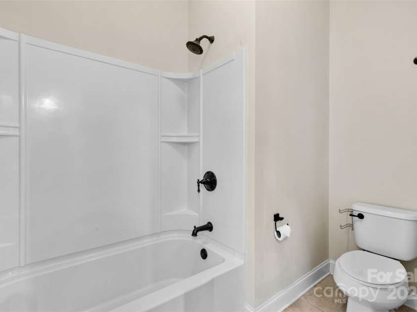 15210 Pavilion Valley Circle, Huntersville, NC 28078.  MLS# CAR4245439, YatesRealty ID 27822. 
