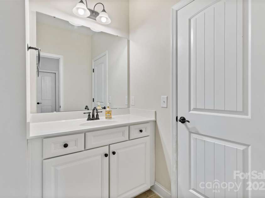 15210 Pavilion Valley Circle, Huntersville, NC 28078.  MLS# CAR4245439, YatesRealty ID 27822. 
